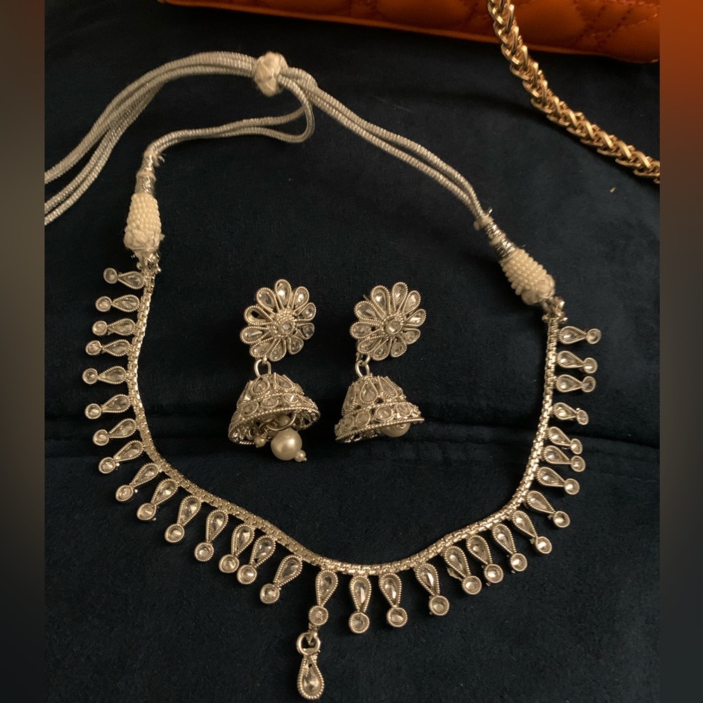 SOLD Pakistani/Indian Jewelry Set, necklace and earrings